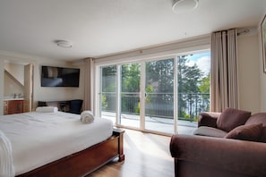 5 多间卧室、免费 WiFi、床单