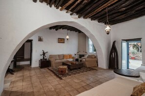 Living area - Historical Stone Manor-Upper Floor (Idra)