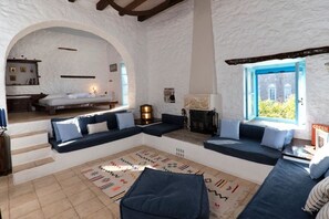 Interior - Historical Stone Manor-Upper Floor (Idra)