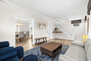 スマートテレビ、テーブル��サッカー台