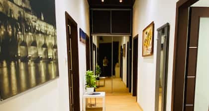 Prague Service Apartment - Central Square Location