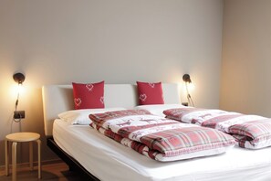 2 chambres, fer et planche à repasser, accès au Wi-Fi (inclus)