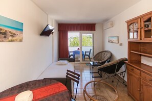 1 bedroom, free WiFi, bed sheets - WELCS APARTAMENTO 238 EMP con vista a la montaña (Empuriabrava)