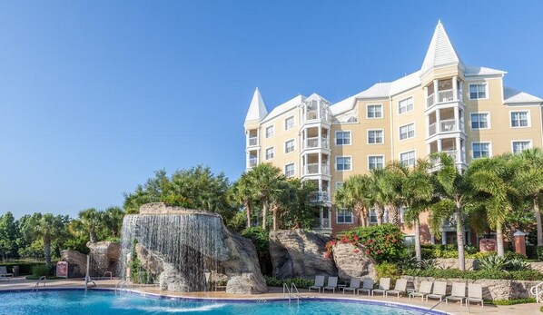 Pool - Hilton Grand Vacation - Seaworld Orlando Suite (Orlando)