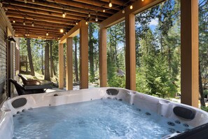 Bain à remous extérieur