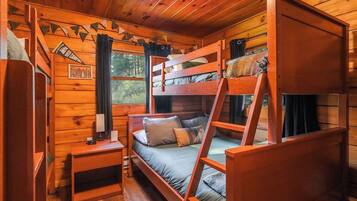 2 bedrooms, free WiFi, bed sheets