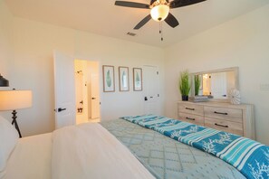 3 chambres, bureau, Wi-Fi gratuit, draps fournis