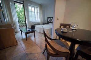 1 dormitorio, wifi, ropa de cama