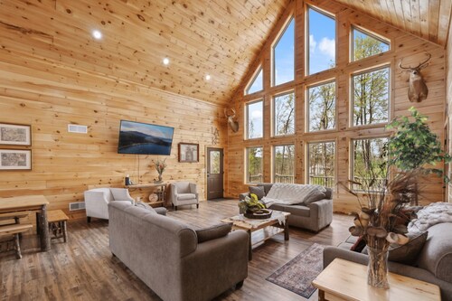 NEW - Knotty Pine - Raystown Lake