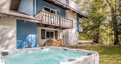 Loose Moose Lodge – Family chalet, walk to Story Land!