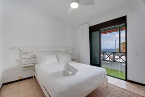 2 slaapkamers, een strijkplank/strijkijzer, gratis wifi, beddengoed