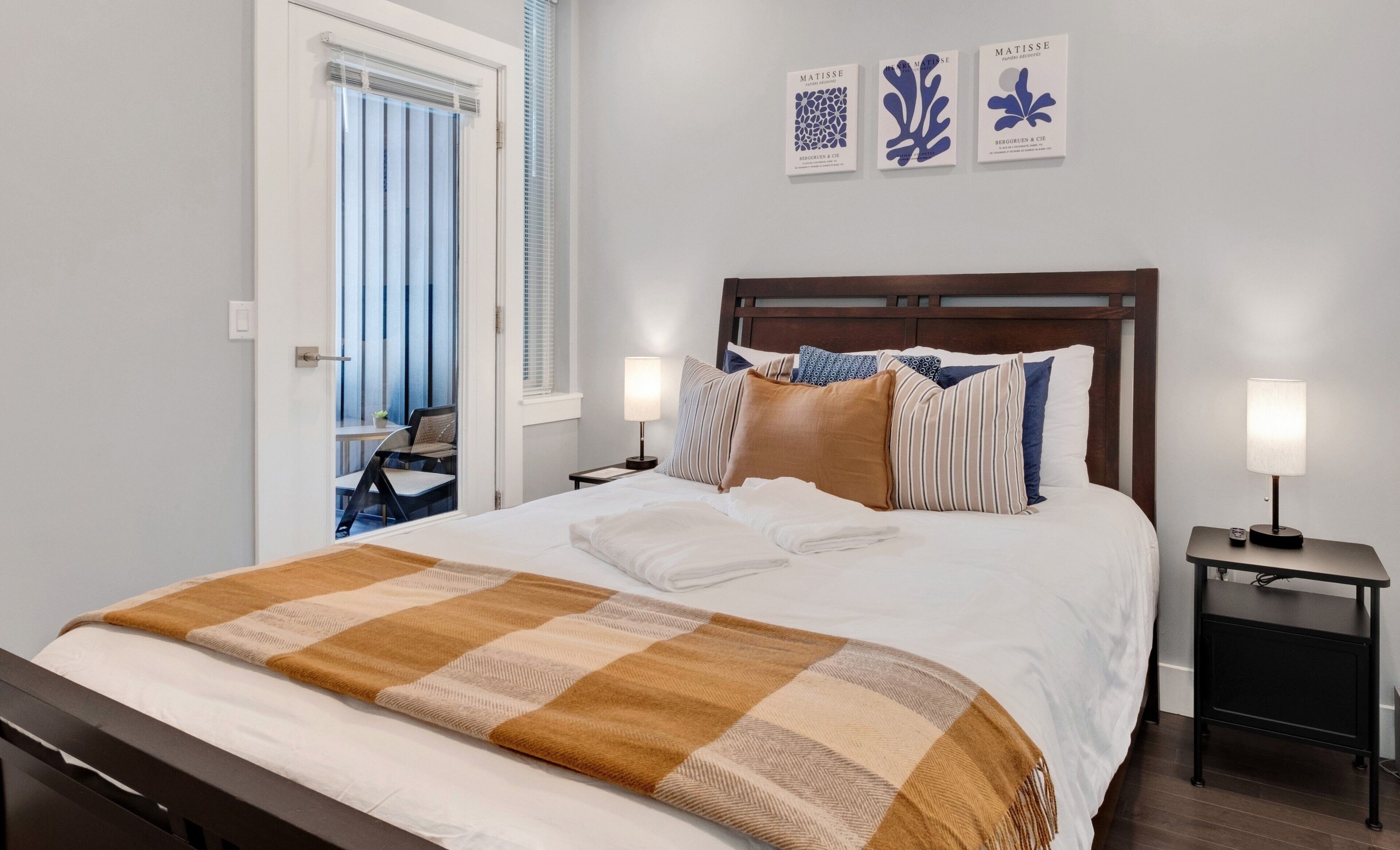 3 bedrooms, desk, iron/ironing board, free WiFi