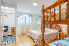 1 bedroom, iron/ironing board, free WiFi, bed sheets