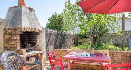 Appartement 'Appartement Entre Mer Et Marais' avec terrasse partagée, Wi-Fi et climatisation