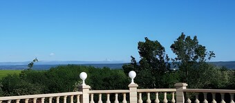 Maison de vacances 'Louis' avec vue montagne, piscine privée et Wi-Fi