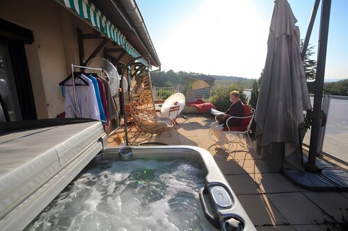 Maison de vacances 'Louis' avec vue montagne, piscine privée et Wi-Fi