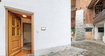 Ferienwohnung 'Flieder' mit Gemeinschaftsterrasse, Balkon und Wi-Fi