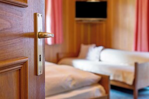 1 多间卧室、免费 WiFi、床单