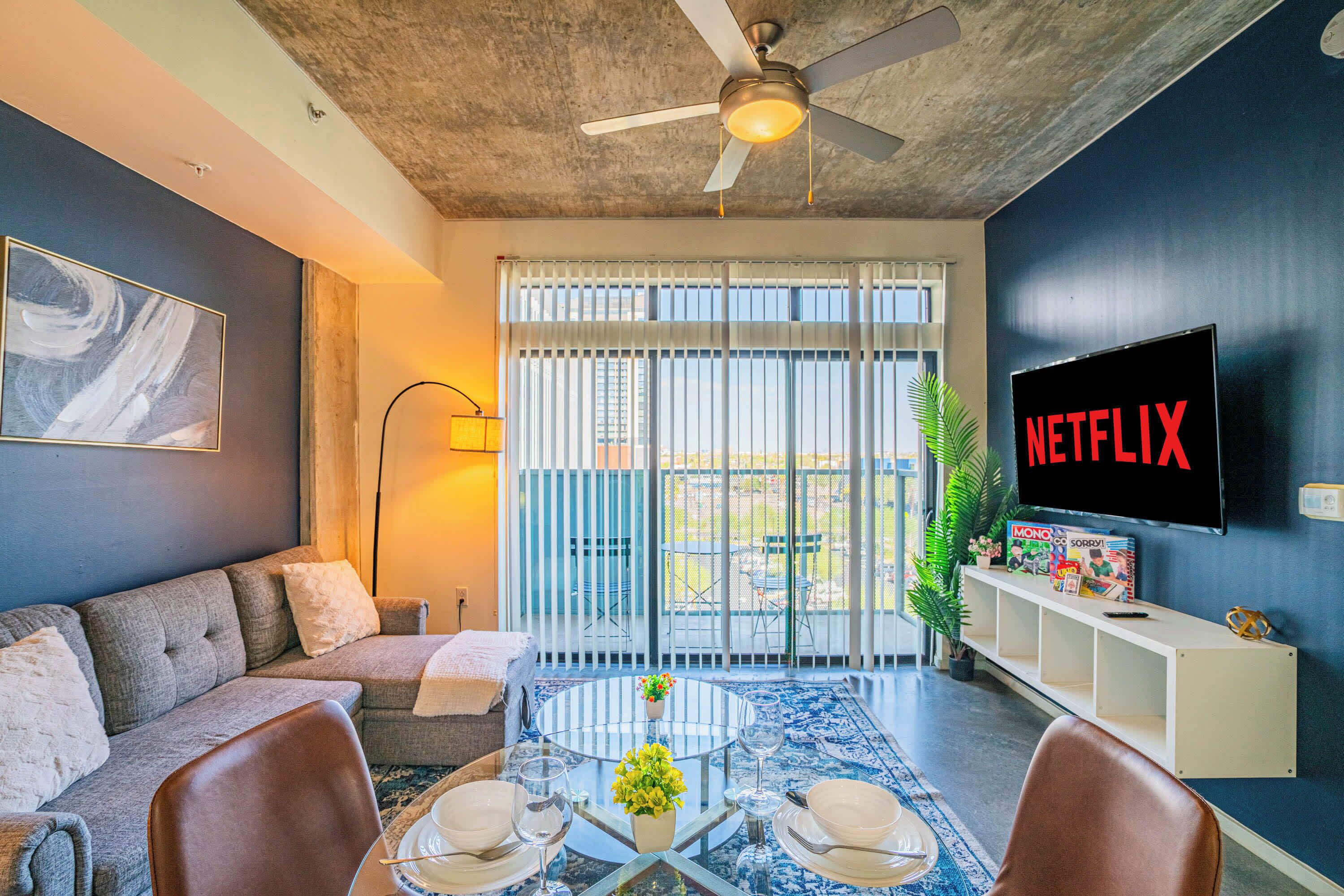 テレビ、書斎 / ワークスペース