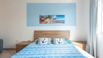 1 camera, ferro/asse da stiro, lenzuola