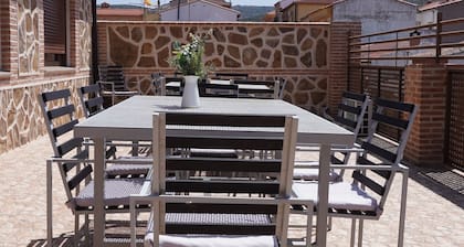 Casa rural 'Vallecasar' con vistas a la montaña, Wi-Fi y aire acondicionado