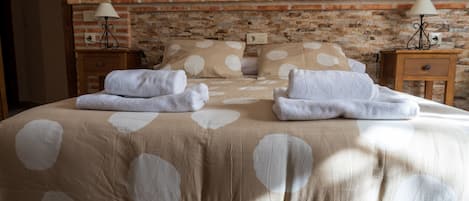 7 habitaciones, wifi gratis, ropa de cama y acceso para silla de ruedas