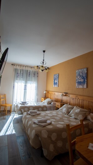 7 habitaciones, wifi gratis, ropa de cama y acceso para silla de ruedas 