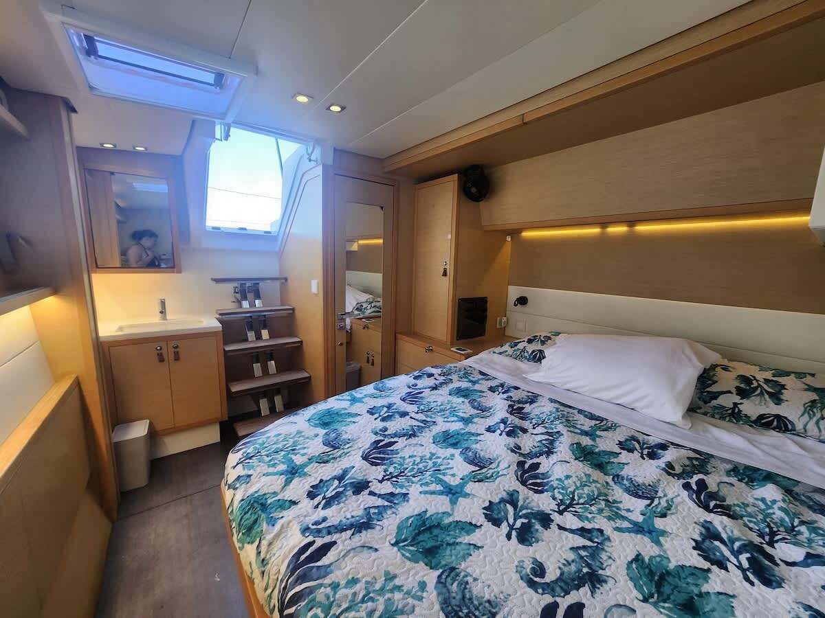 6 bedrooms, WiFi, bed sheets