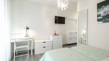 1 bedroom, free WiFi, bed sheets