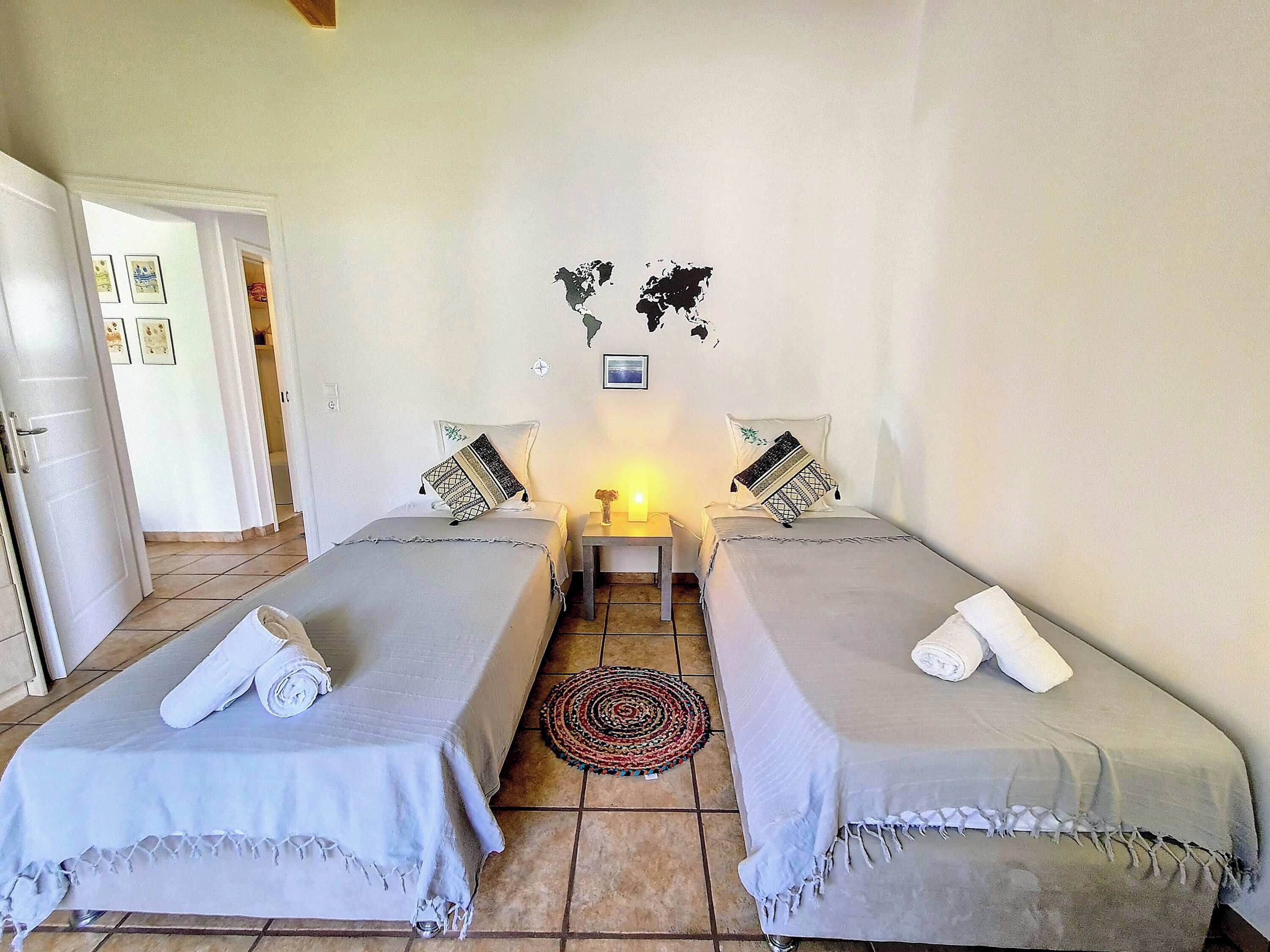 2 bedrooms, iron/ironing board, free WiFi, bed sheets