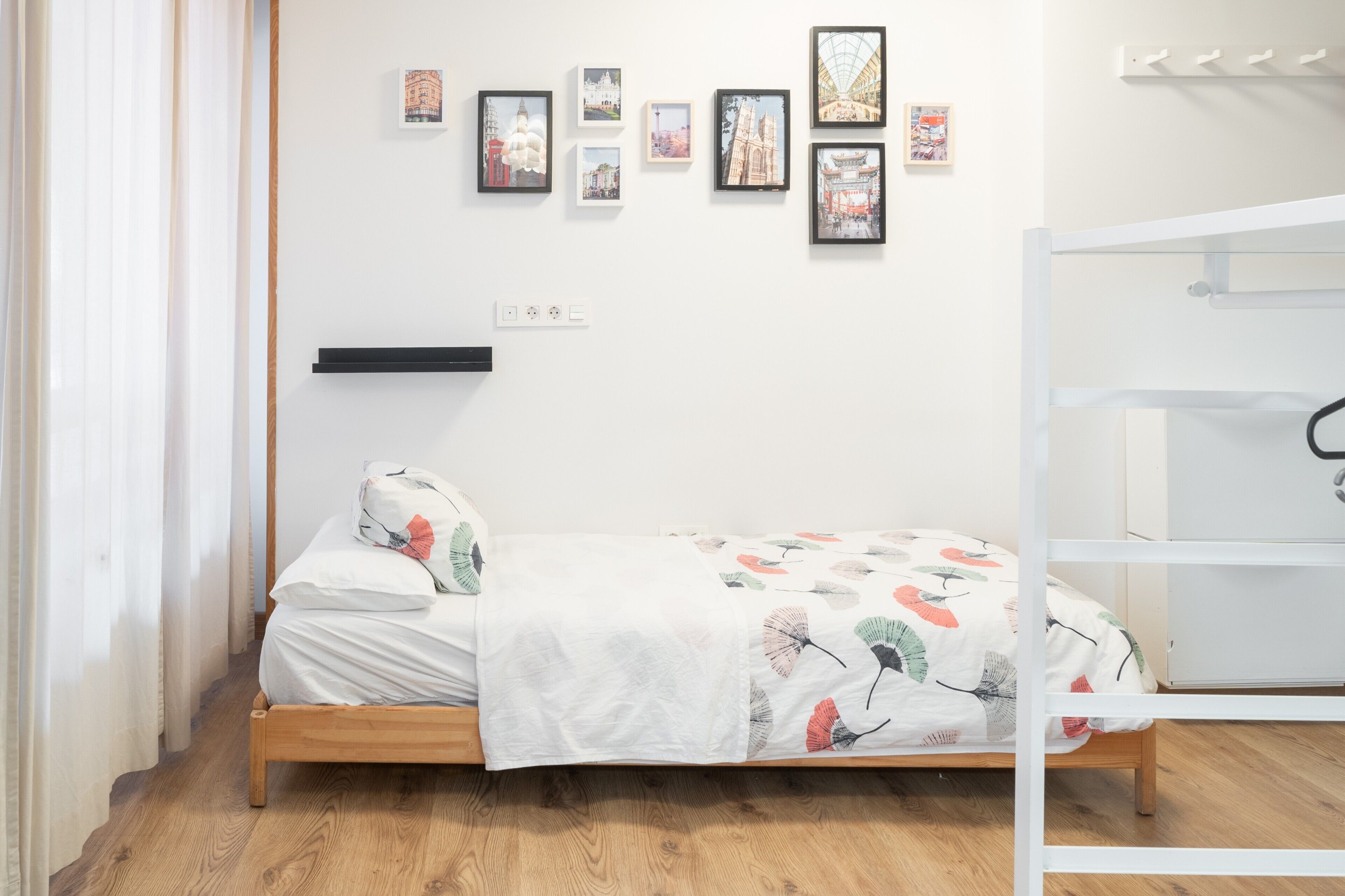 1 室のベッドルーム、WiFi (無料)、ベッドシーツ