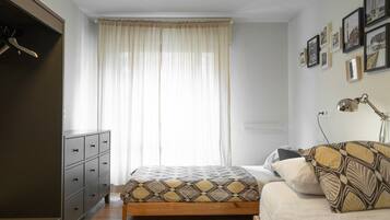 1 bedroom, free WiFi, bed sheets