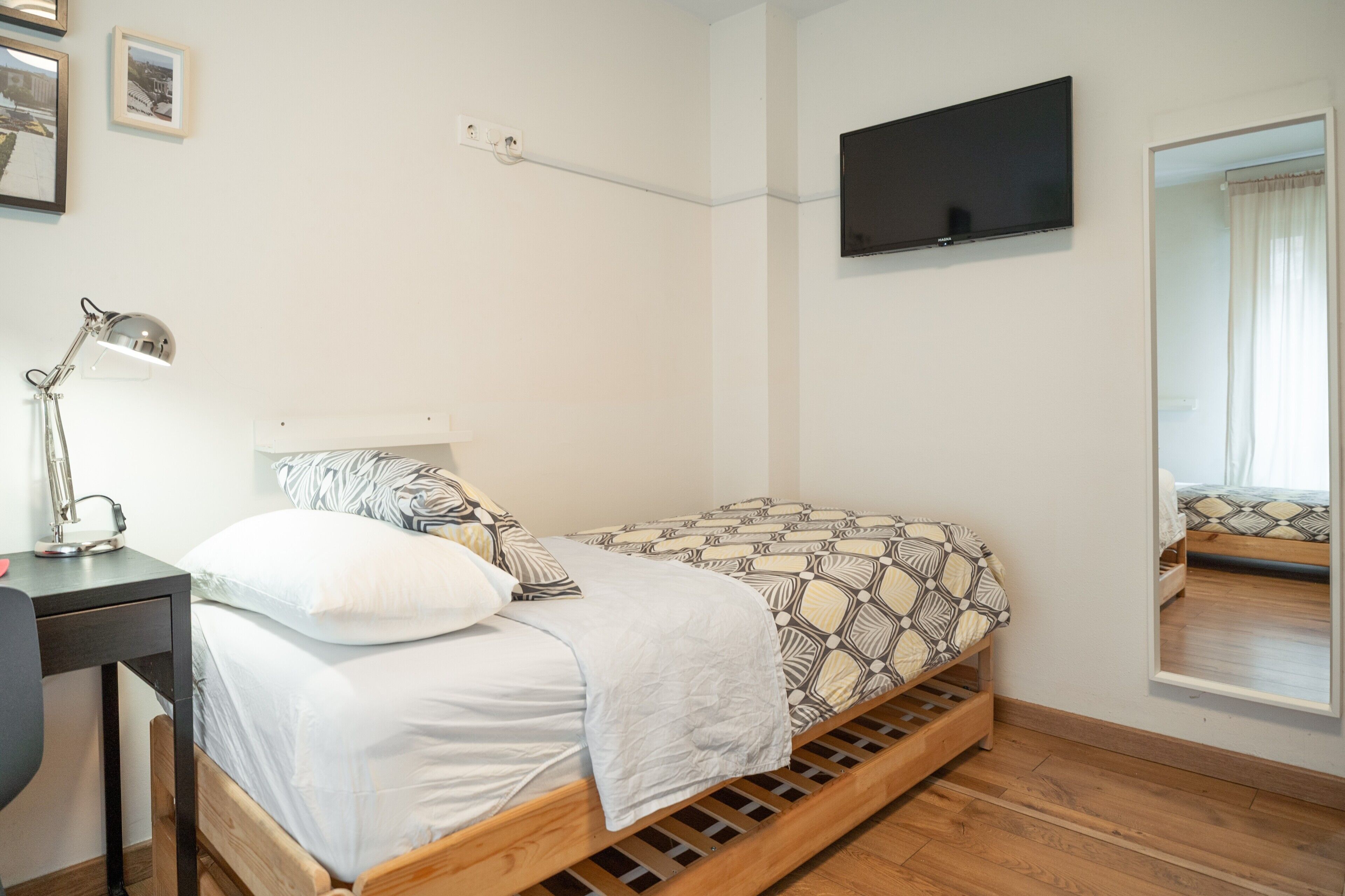 1 室のベッドルーム、WiFi (無料)、ベッドシーツ