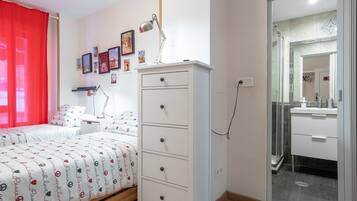 1 bedroom, free WiFi, bed sheets