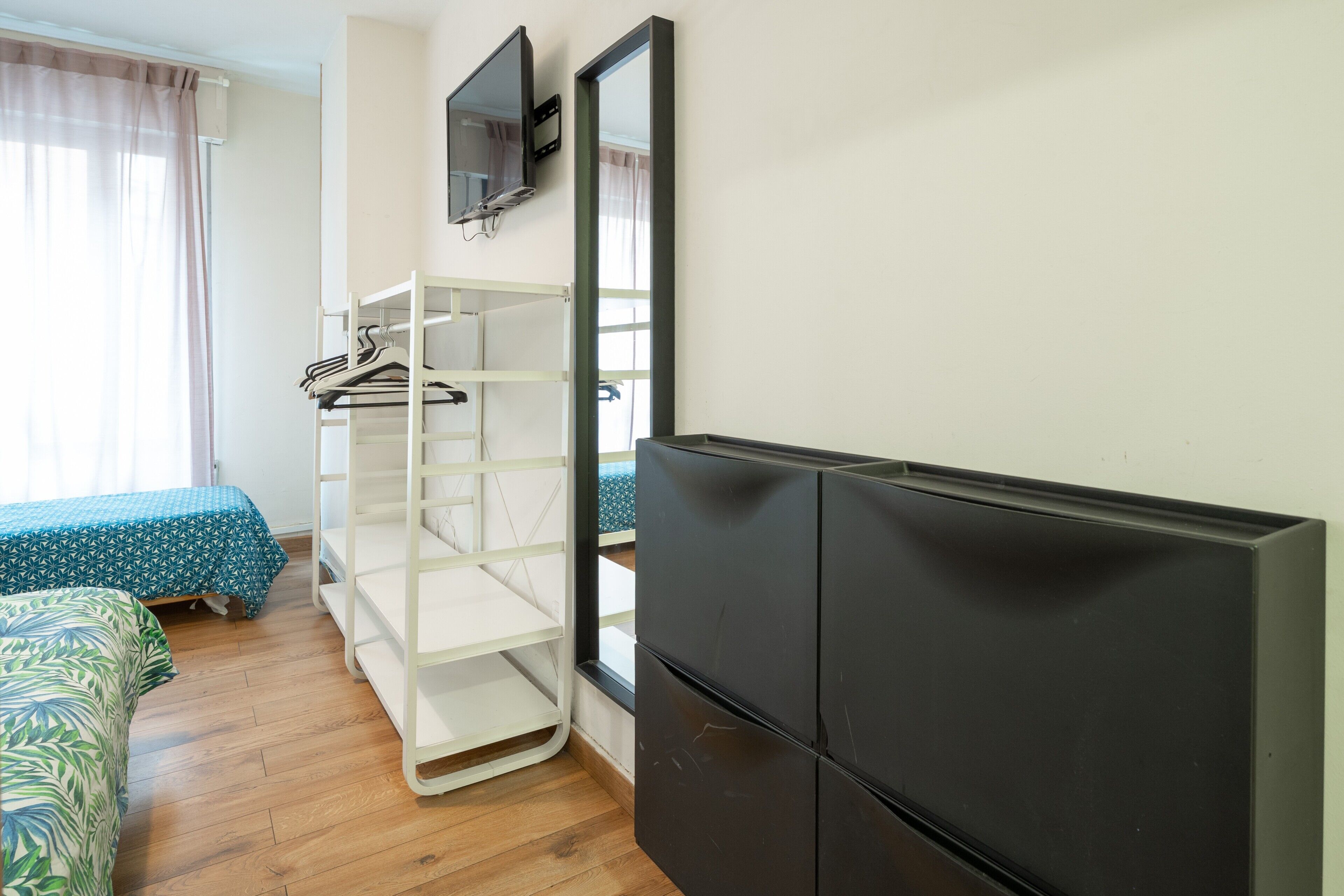 1 室のベッドルーム、WiFi (無料)、ベッドシーツ