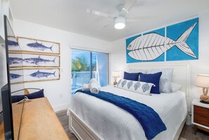 2 bedrooms, iron/ironing board, travel cot, free WiFi - Saltwater Lagoon-View Luxury in Key Largo  Kayaks, Pools, Boat Slip, & More! (Key Largo)