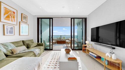 Waterview High, Rhodes Isyd