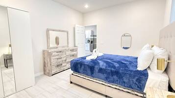 3 Schlafzimmer, Schreibtisch, kostenloses WLAN, Bettwäsche