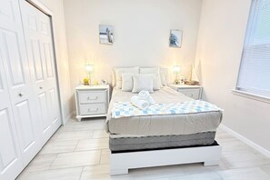 3 bedrooms, desk, free WiFi, bed sheets - 3BR | Spacious | Entire House | Close to all Parks (Orlando)