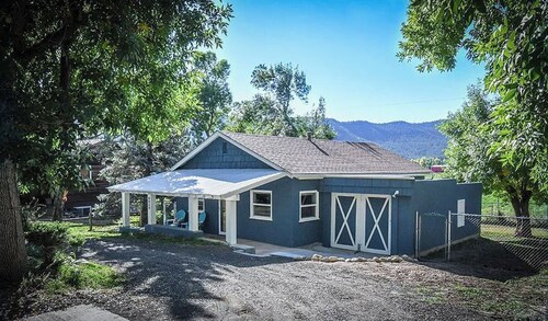 In Town, Fenced Yard, Mountain Veiws