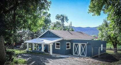 In Town, Fenced Yard, Mountain Veiws