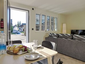 Dining - Huus Chloster, Apt Niesen by Interhome (Krattigen)