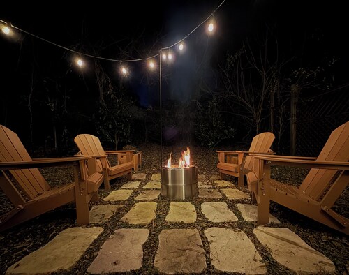 {Luxe} Espresso Bar! Bike to Duke, DPAC, downtown, Eco & Family+, Fire pit