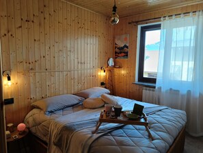 1 chambre, fer et planche Ă repasser, Wi-Fi gratuit, draps fournis
