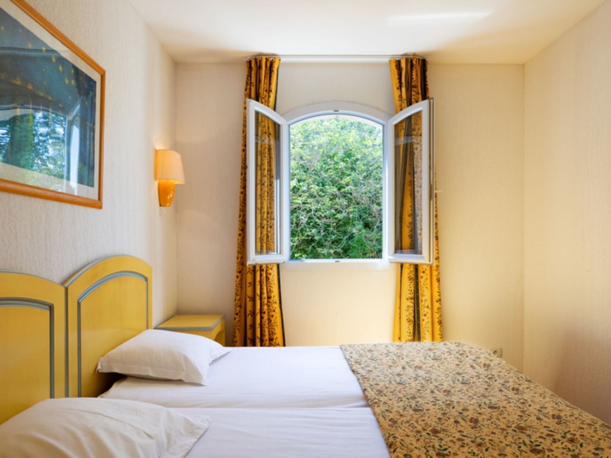 Les Mazets By Interhome - Fontvieille