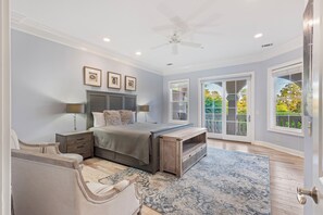 7 dormitorios, tabla de planchar con plancha, wifi gratis y ropa de cama