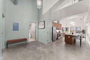 Interior - Designer Loft Penthouse in the Heart of Downtown (Pittsburgh)