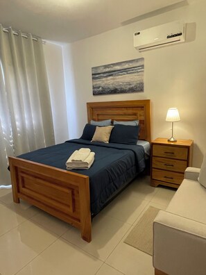 3 chambres, fer et planche à repasser, Wi-Fi gratuit, draps fournis