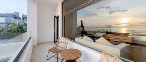 Deluxe Triple Room, Sea View | Terrace/patio