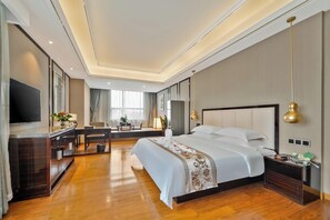 Premium bedding, memory foam beds, desk, laptop workspace - CHINA SHOW (Guangzhou)
